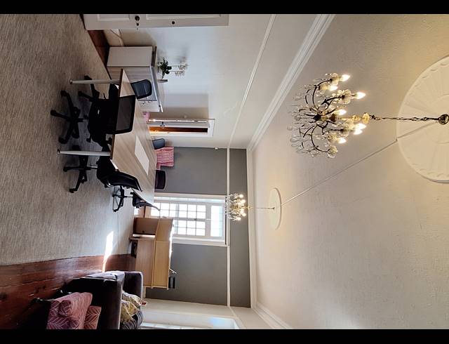 178M² BUILDING FOR SALE IN GQEBERHA CENTRAL